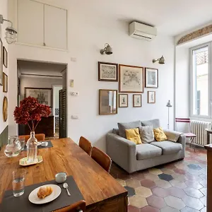Colosseo Apartment- Heart Of Rione Monti Appartement